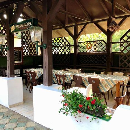 Talizman Etterem Panzio Hotel Miskolc Buitenkant foto